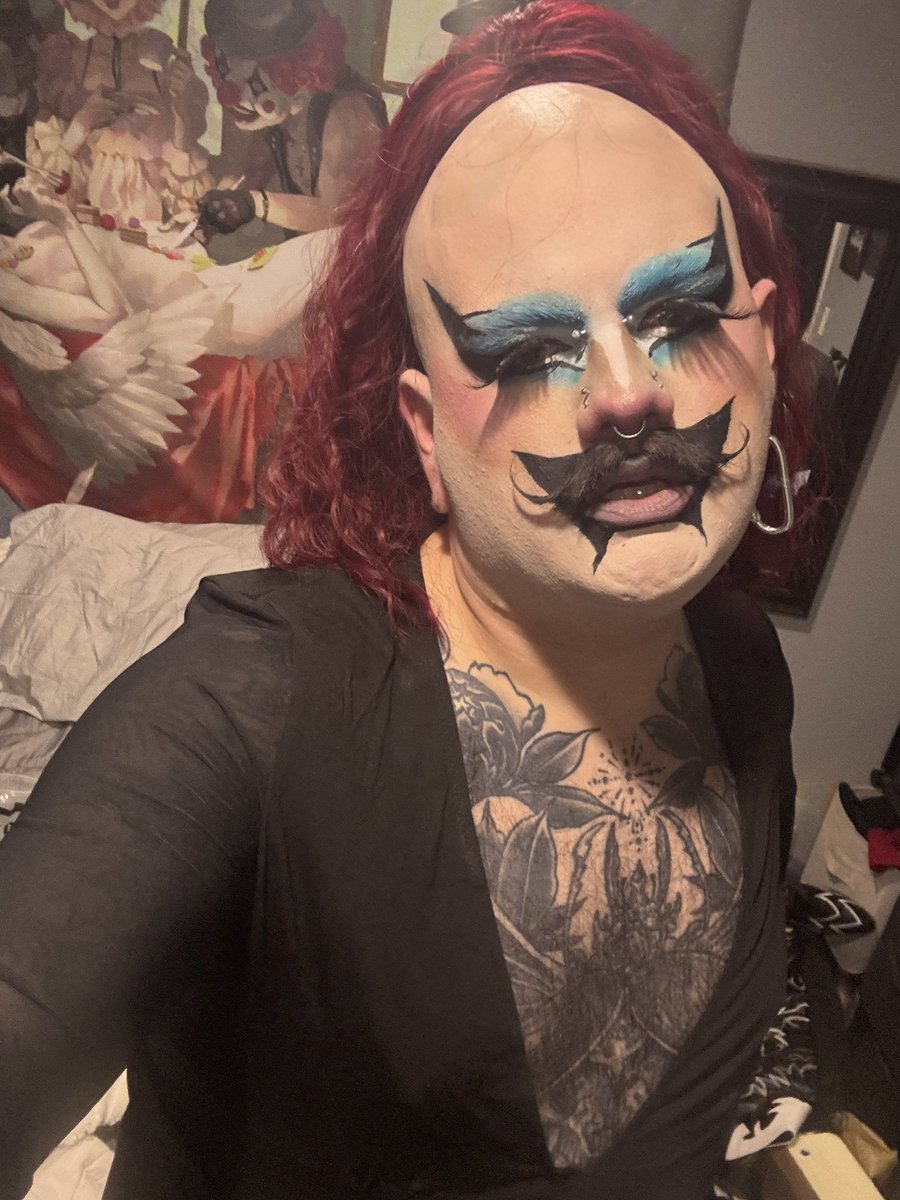 dyl (void) tweet media