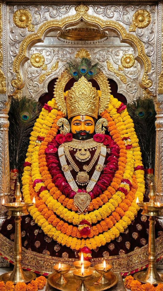 “ हारे का सहारा, बाबा श्याम हमारा ”

लखदातार, शीश के दानी श्री खाटू श्याम जी के पावन फाल्गुनी लक्खी मेले के शुभारंभ की समस्त श्रद्धालुओं  को अनंत बधाई एवं हार्दिक शुभकामनाएँ ||

जय श्री श्याम 🙏