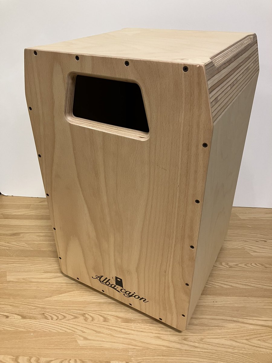 佐賀県初の新鋭ブランド[Alba cajon(アルバカホン)]の[PETRAシリーズ