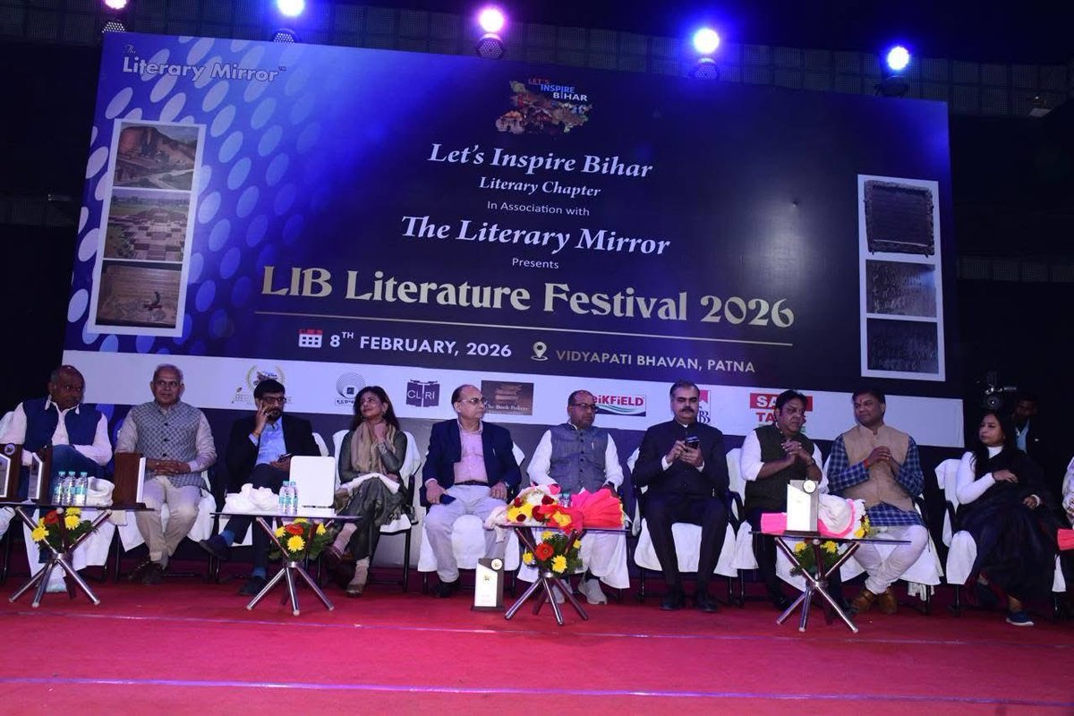 #LIBLiteratureFestival2026 

‘A highlight of the poetic segment was the captivating recital by Samir Parimal, Deputy Commissioner, State Tax, and a renowned Poet, who attended the event as an esteemed Guest of Honour.

#Poetry #PowerofPoetry #GuestOfHonour <a href="/vikasvaibhavips/">Vikas Vaibhav, IPS</a>