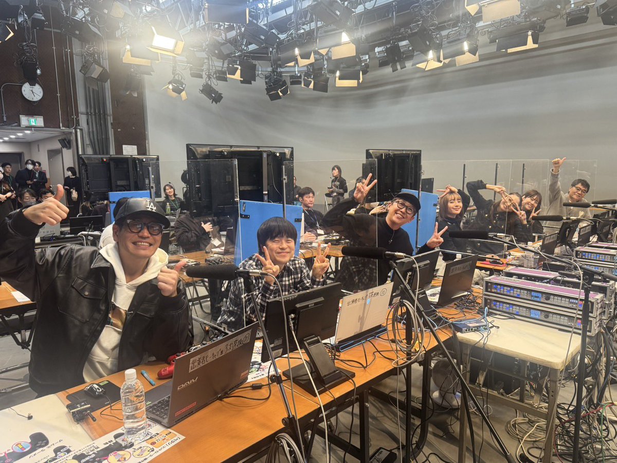kosaka_daimaou's tweet photo. 生放送風景！ #ビットワールド https://t.co/SfLSaYB6zd