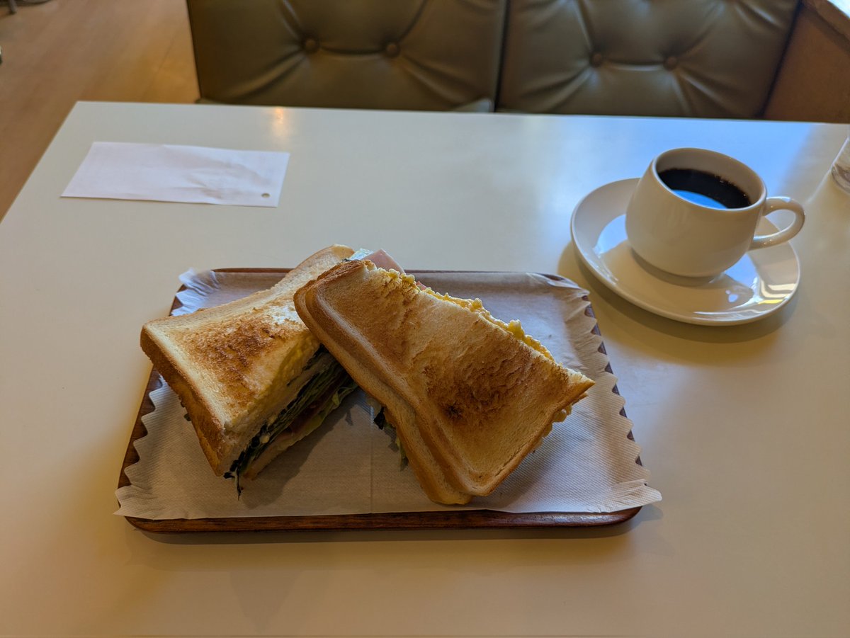 イメージするホットサンドとは違うけど、ボリュームあってうまい！
#純喫茶コレクション
#グレース
#西船橋