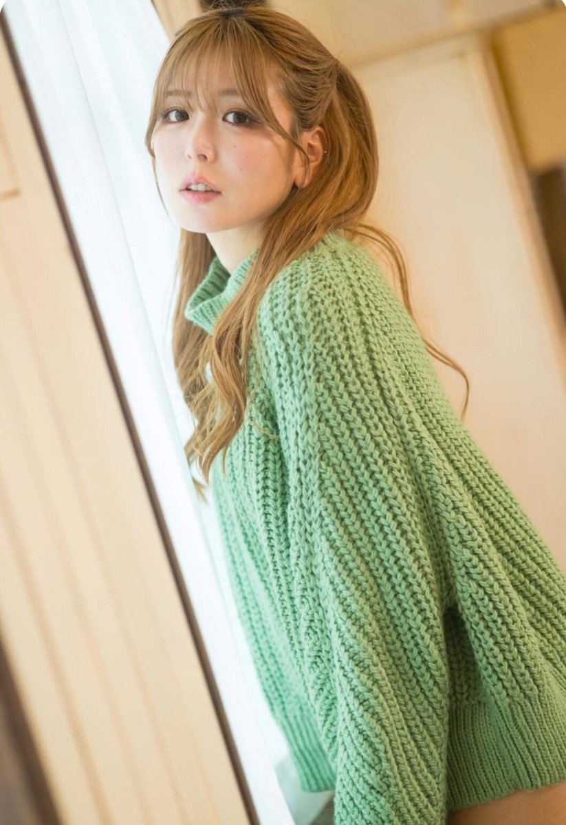ikaoru33's tweet photo. 水瀬琴音 さん
@kotone_dayo_ 
身長163cm B88(G)-W60-H87
Knit is......
#水瀬琴音 #レースクイーン #レースアンバサダー https://t.co/g4PUQAU8mr