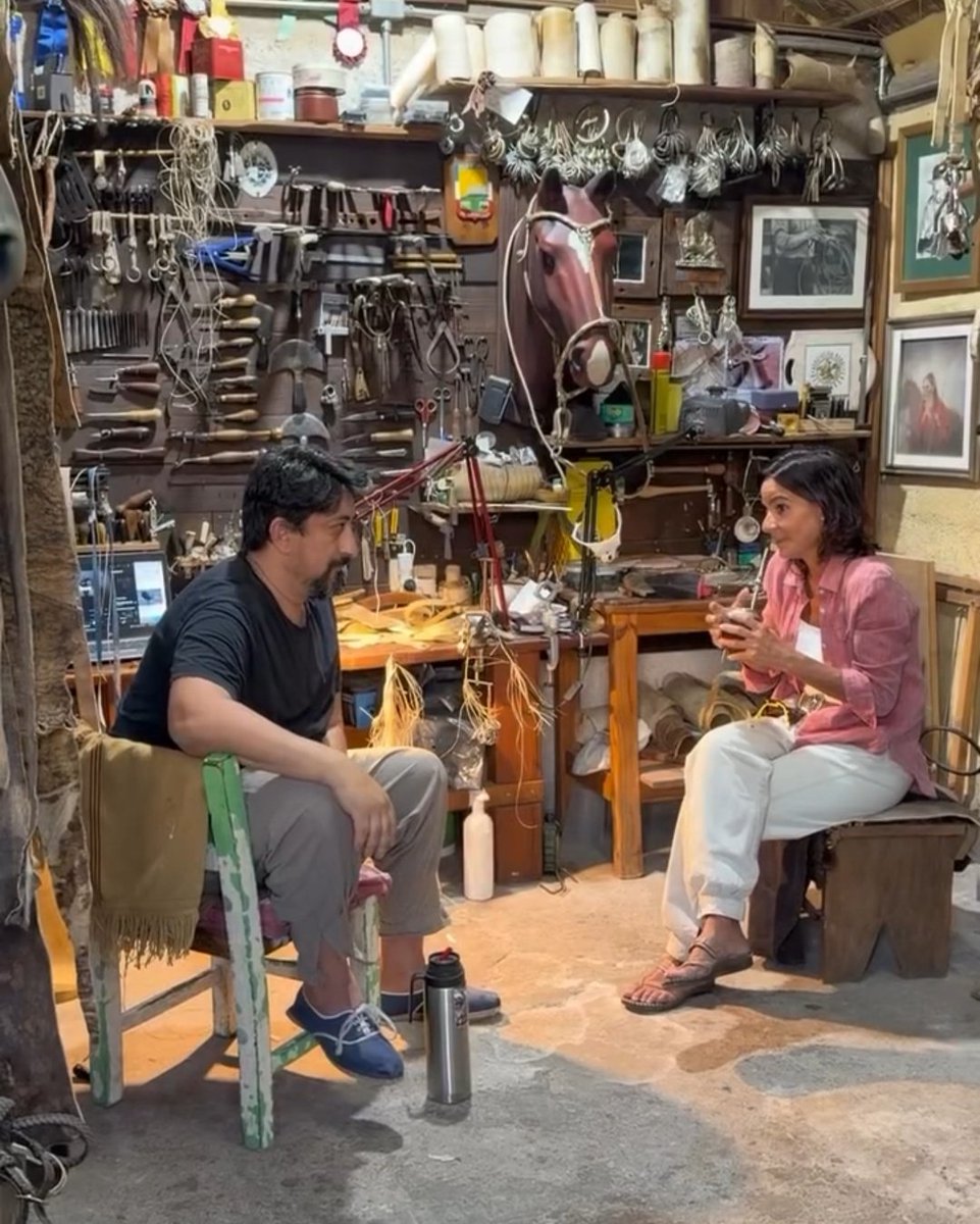 Si, esa vicitas tan esperada
<a href="/Mili_Herrera_H/">Milagros Herrera</a> y unos mates en el taller 

Gracias Patrona por todo lo que haces por el oficio
Mil gracias