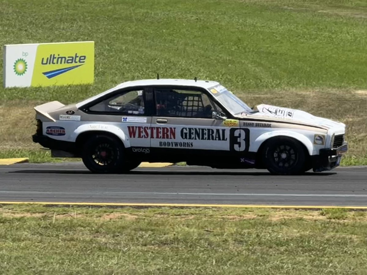 Damien Bryan tweet media