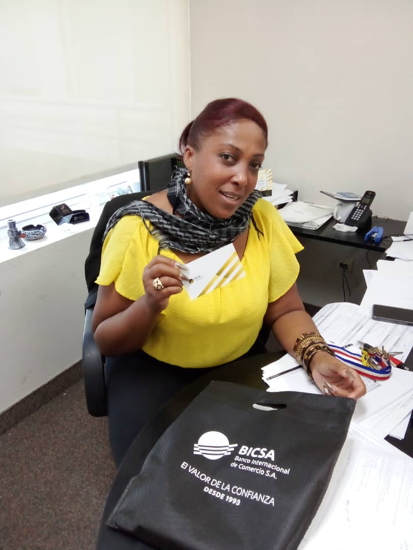 🎂✨ ¡Feliz cumpleaños, Yojara Fernández Forbes!  
Afable, de buen carácter y una super mami 💙.  
Ejemplo de entrega y simpatía en BICSA 🌸.  

 #CumpleañosEnBicsa
 #BICSAFelicita 🎉