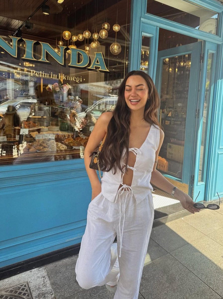 Me when I see: 

****
or

******