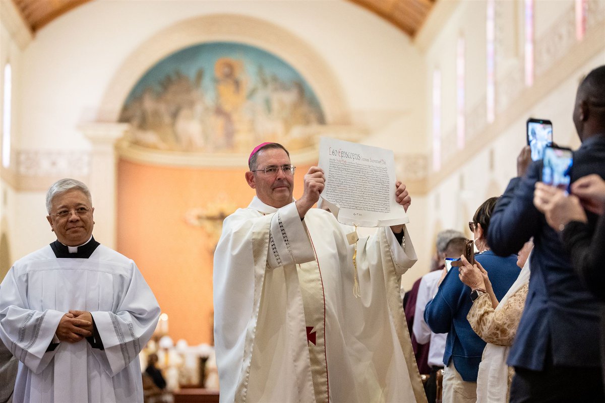 Diocese of Tucson tweet media