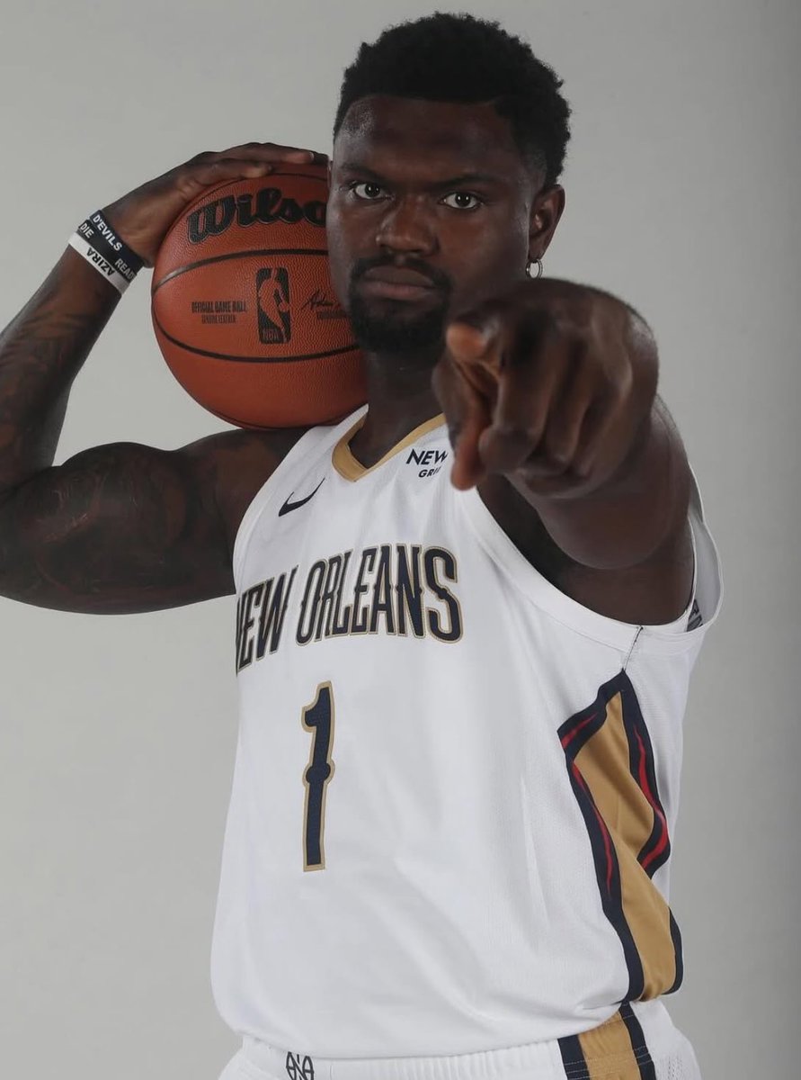 Zion Williamson tonight:

32 Points
2 Rebounds 
2 Assists 
13/17 FGM
30 Minutes