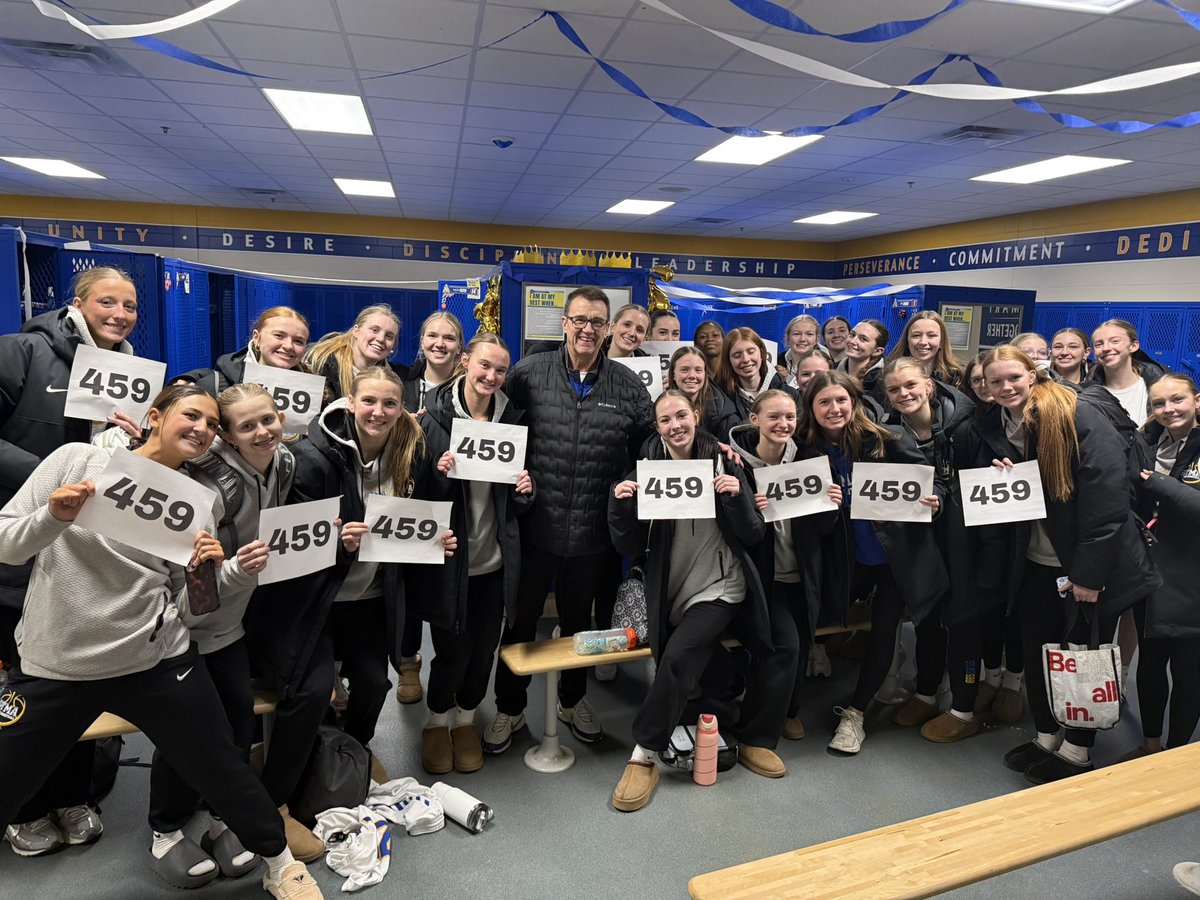 stmaknightsgbb tweet media