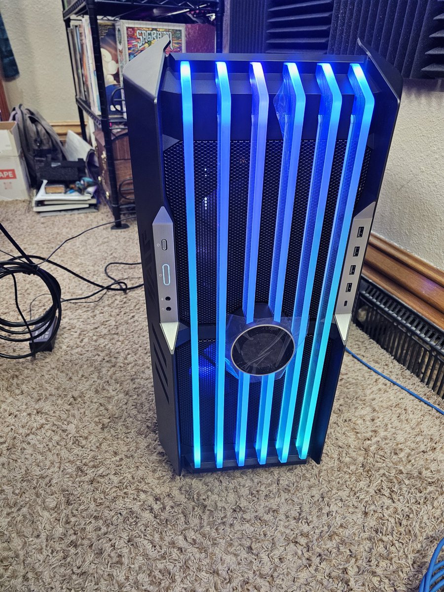 Dark Moon Custom PCs tweet media