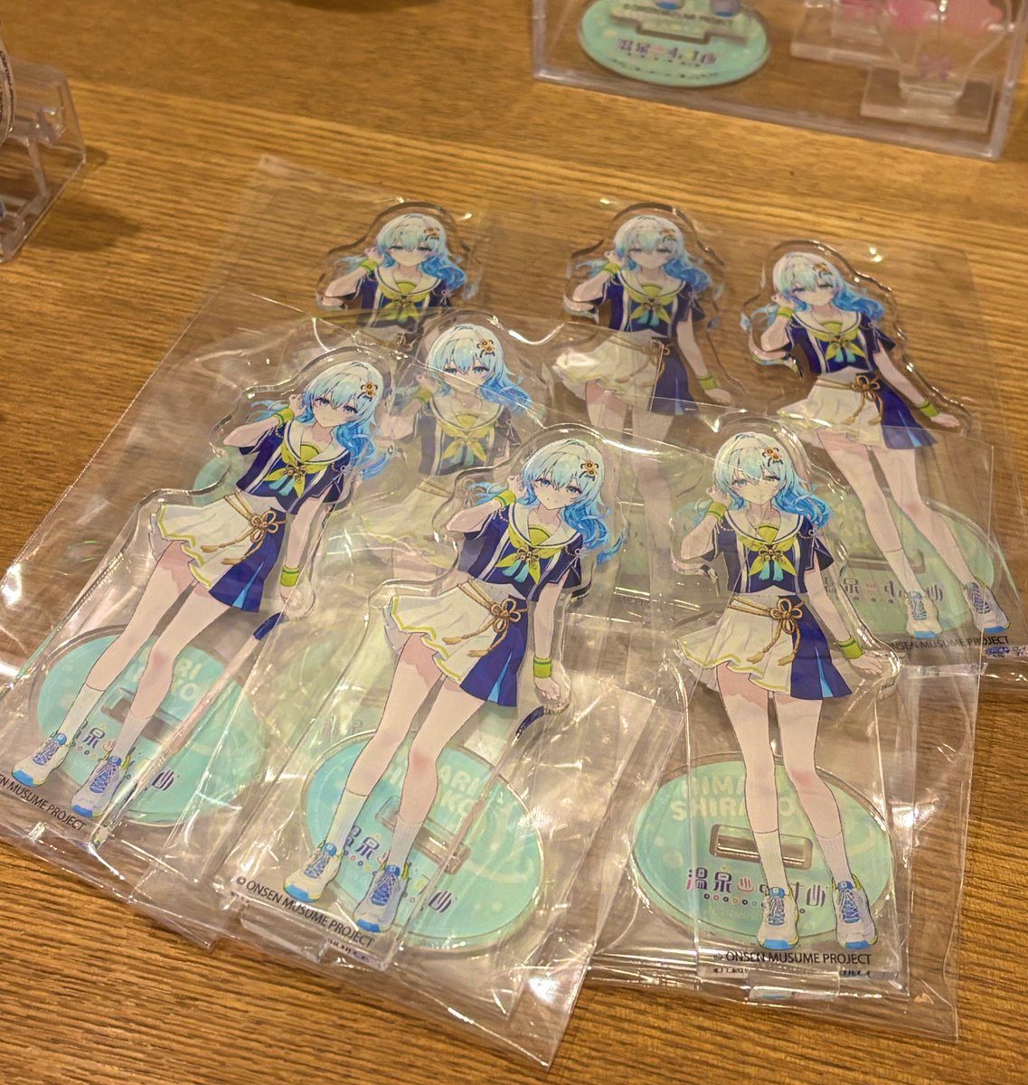 【白子ひまり情報】
アクリルスタンド入荷しました🌻本日と明日は日帰り入浴がお休みなので、宿泊以外の方は2/23から購入いただけます♨️

※限定100個
※購入条件：宿泊、日帰り入浴利用者
※完売後しばらく入荷の予定はありません

#白子温泉 #温泉むすめ #白子ひまり #東海荘