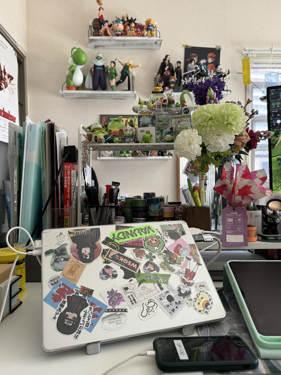 abyb00's tweet image. 데스크테리어..라고 할 수 있을까