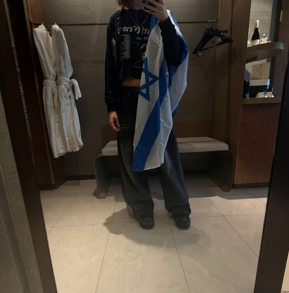 They Treat Me Really Bad tweet media