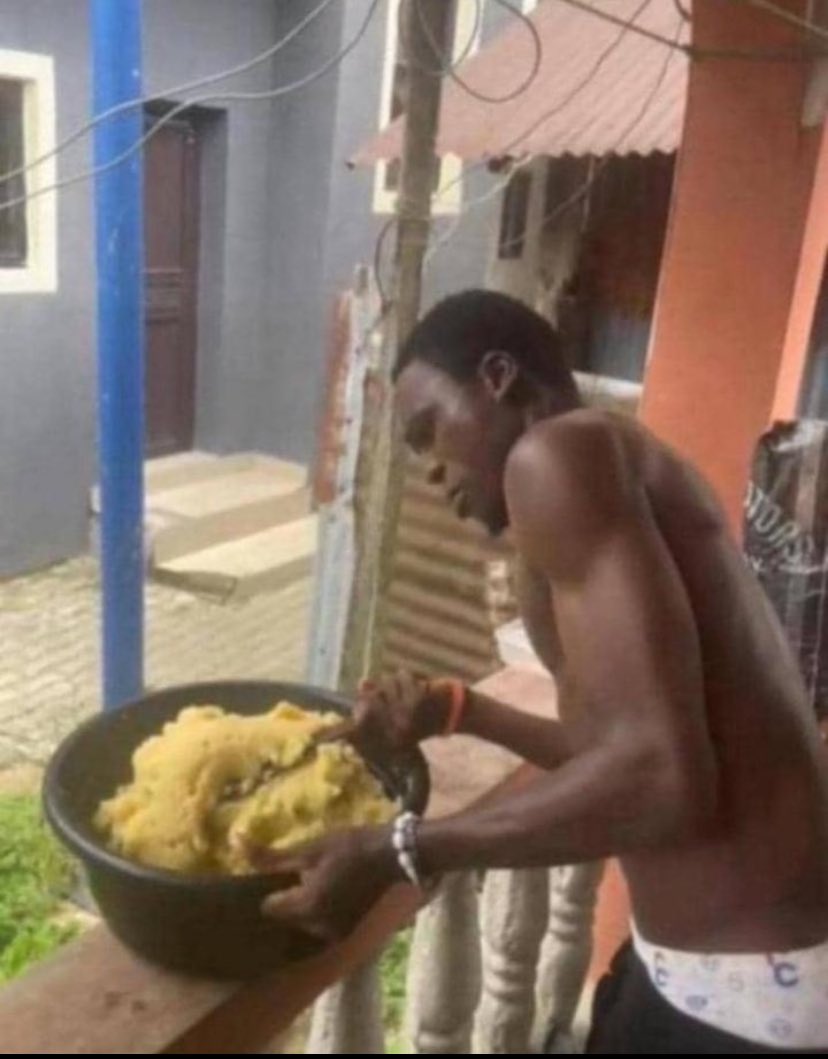 Me preparing my Sahur 30 minutes to time.