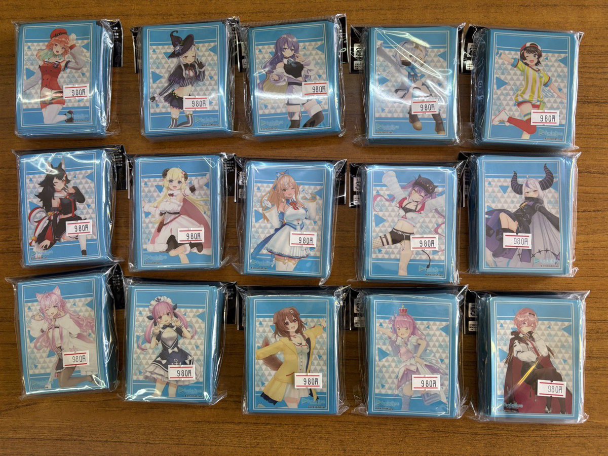 ホロライブのスリーブ入りました