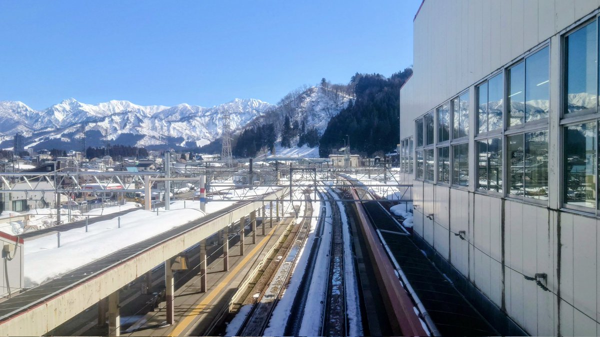 越後湯沢着
きれいな雪晴れで🙆