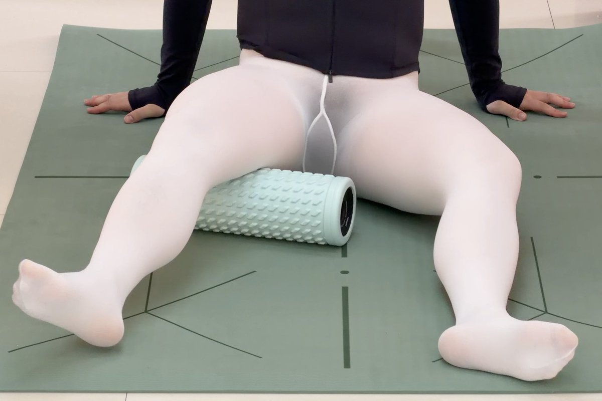 CreepyTightsChub tweet media