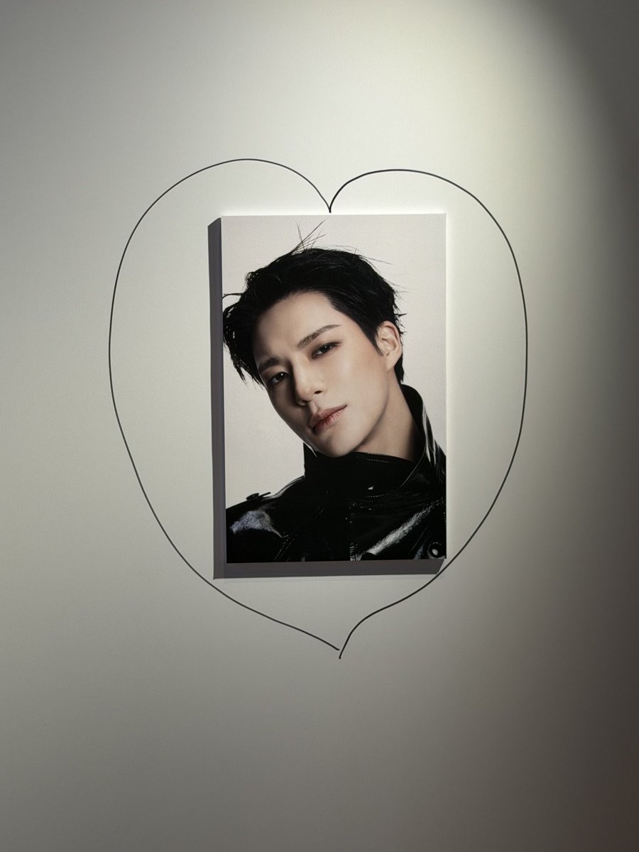 asinisnisa's tweet photo. แจมินวาดหัวใจกับเติมขาซามอยด์ให้โน่555555 น่ารักมากชีก็รักของชี https://t.co/XJj0HVqFnx