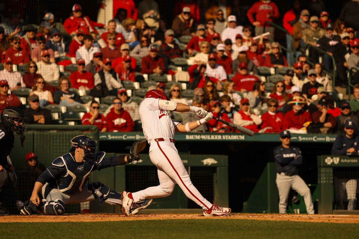 RandiMendolia's tweet photo. Pictures of Cam Kozeal’s home run today! Absolute LASER! #razorbackbaseball https://t.co/aDVnbZY16f