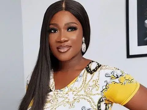 NationalNews_NG's tweet photo. Mercy Johnson-Okojie Named Special Adviser on Public Engagement in Edo State
Governor Monday Okpebholo of Edo State has approved the appointment of Nollywood star Mercy Johnson-Okojie as Special Adviser on Public...
Read more:
https://t.co/Xb1za13Qlx
#mercyjohnson #edostate https://t.co/oHHE07WU0E