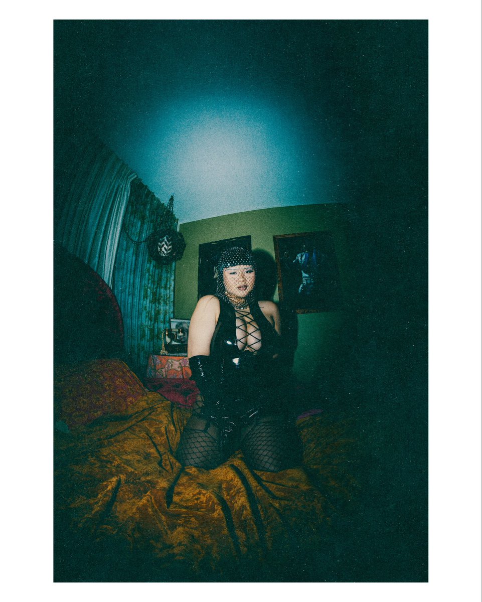 antinyokay's tweet photo. velvet, scorched. https://t.co/5pg0Fk1zJs