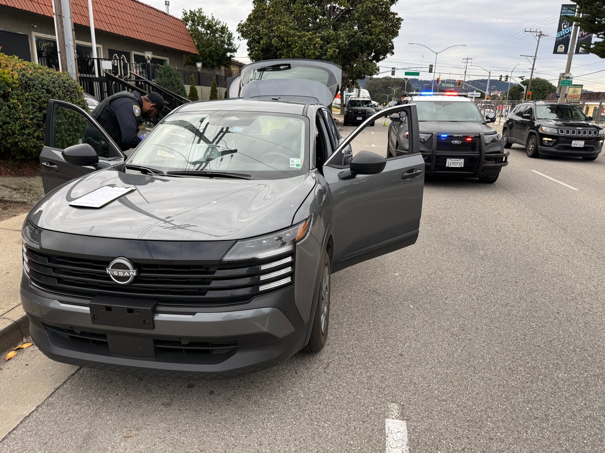 Monterey Police tweet media