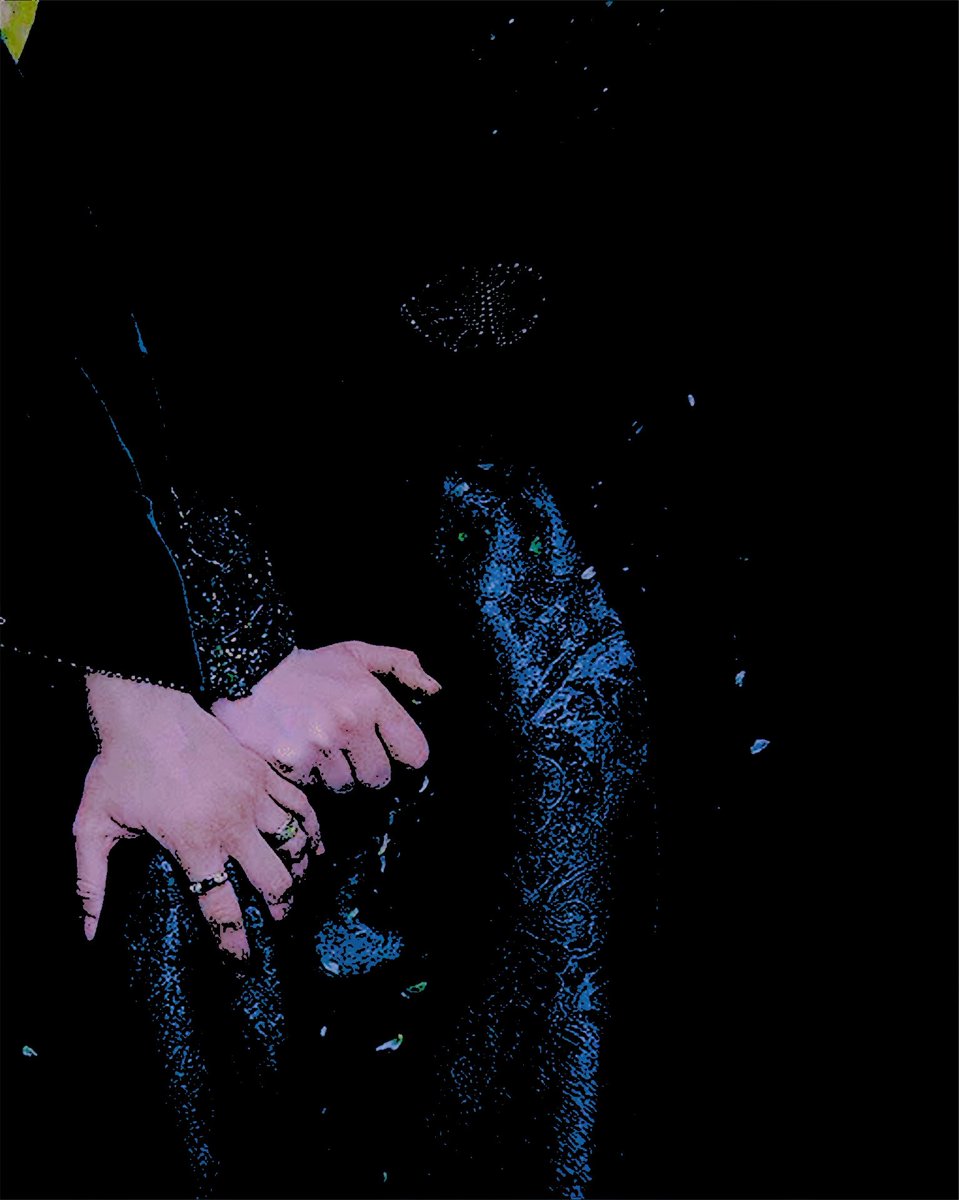 ʜᴇʟᴀᴇɴᴀ , tweet media