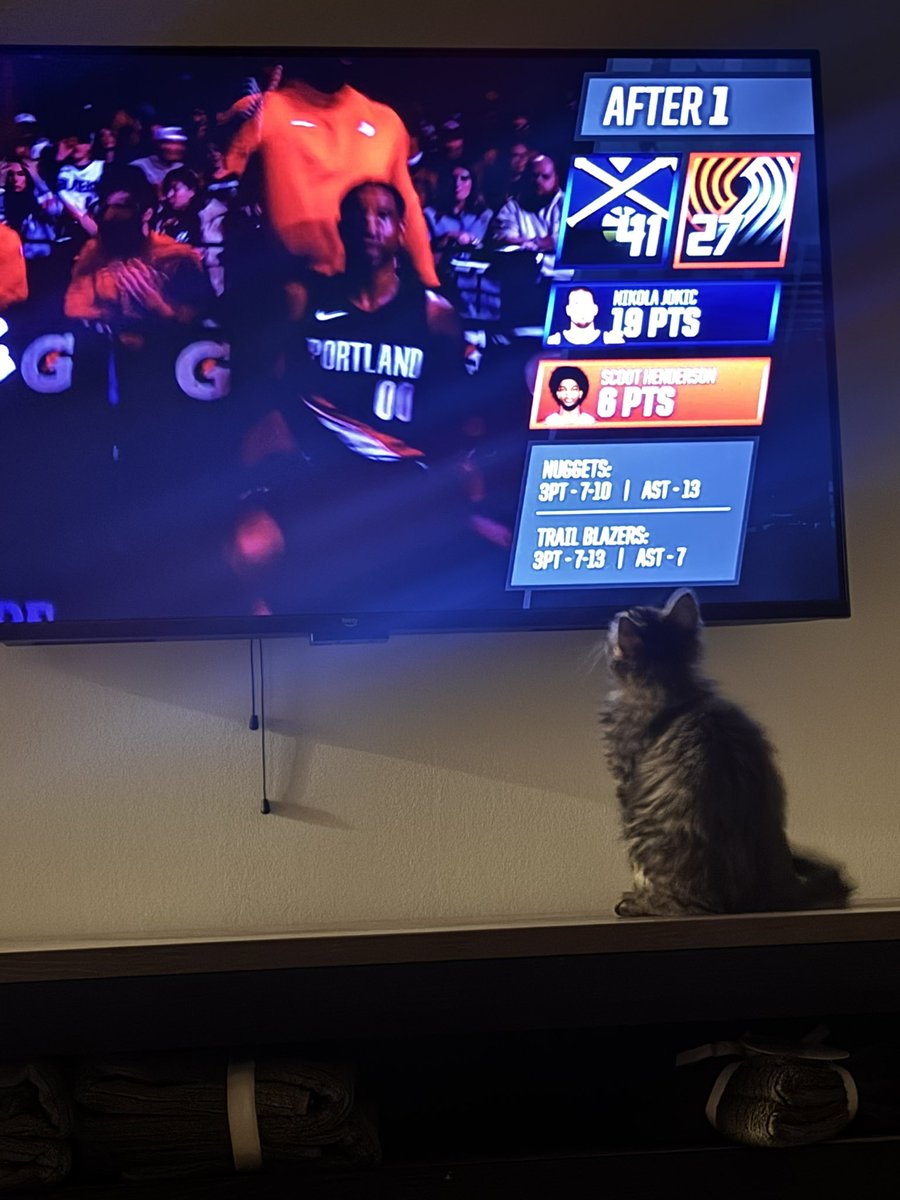 ItsTravis tweet media