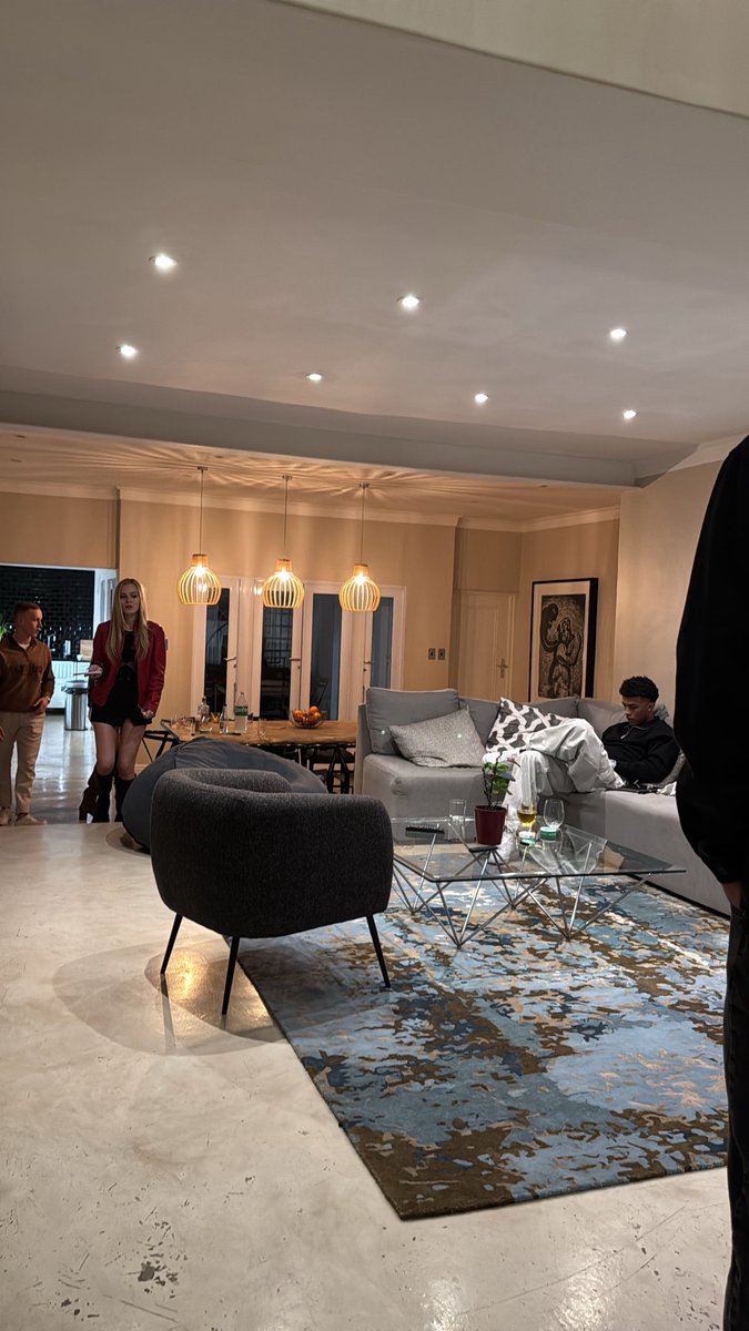 Juan Bezuidenhout tweet media