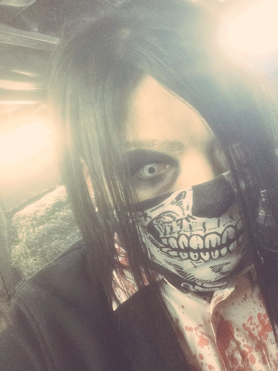 Yasushi_sama's tweet photo. 再会から早１０年。
あの時は１０年後、琴音くん枯れ草になってるとは思ってもなかったよ笑
枯れ草でもスーパーギタリスト🎸だけど、願わくばもう一度Eveが観たい🙏
#琴音推し https://t.co/LW6fzxul2v
