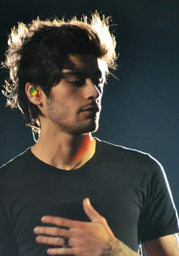 ari 🤍 zayn (@inzaynzaddy) on Twitter photo 
