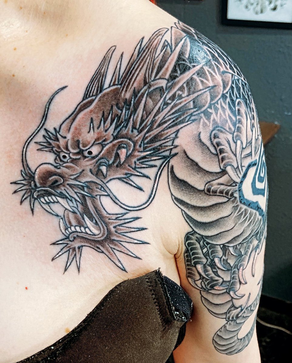 m_Bi_polar1type's tweet photo. Hello.

I like body piercings, music, tattoos, cigarettes, art, martial arts, piano, etc.

I am battling bipolar disorder Type 1, PTSD, etc.

#ボディーピアス #ピアス #タトゥー #アート  #ピアノ #music #tattoo #piano #cigarettes #art  #bipolardisorder #PTSD  #piercing https://t.co/Zp5vTGYFOn