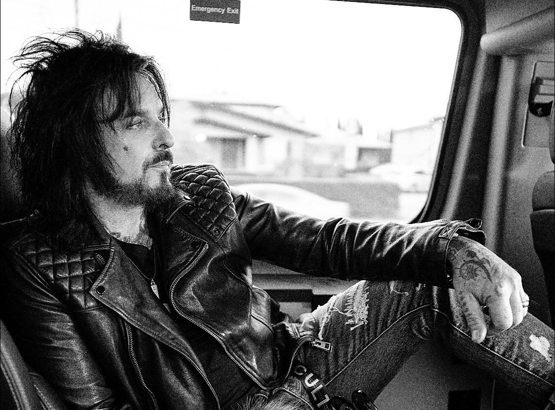 📷 (@nikkisixx) on Twitter photo 