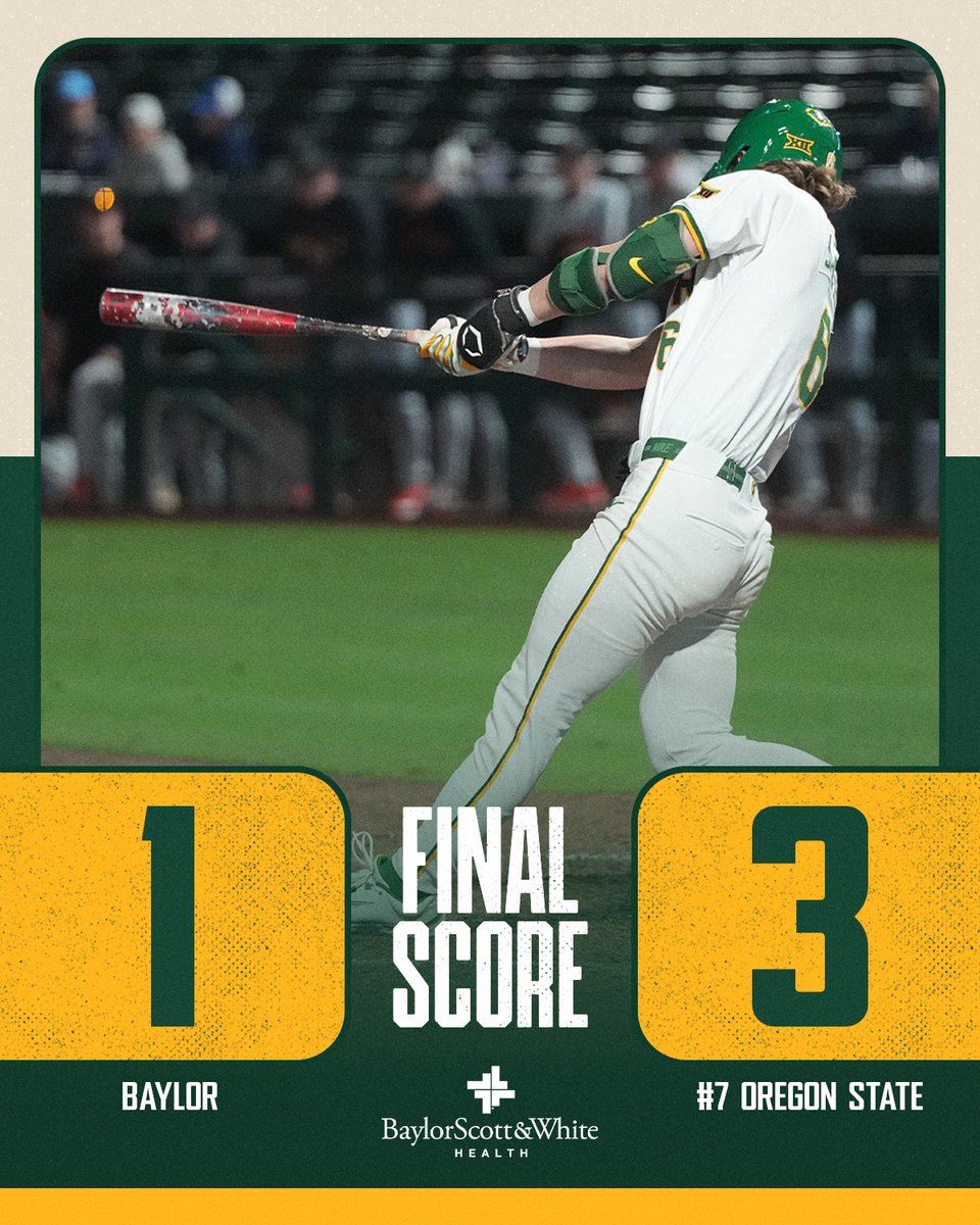 BaylorBaseball's tweet photo. Heckuva Friday night fight 

#SicEm 🐻⚾️ | #Together https://t.co/rPRqG4yqzh