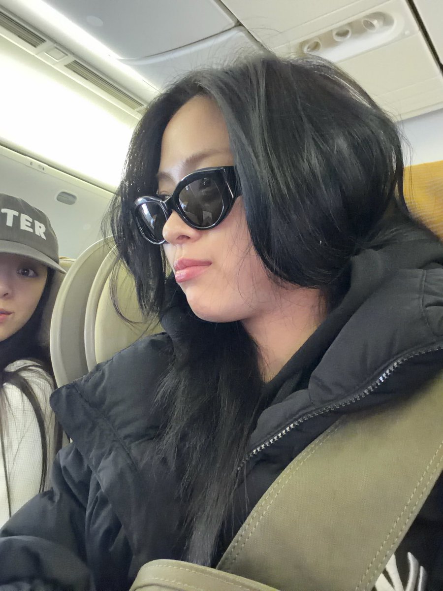 RYUJIN looks handsome in a newly shared photo on Bubble