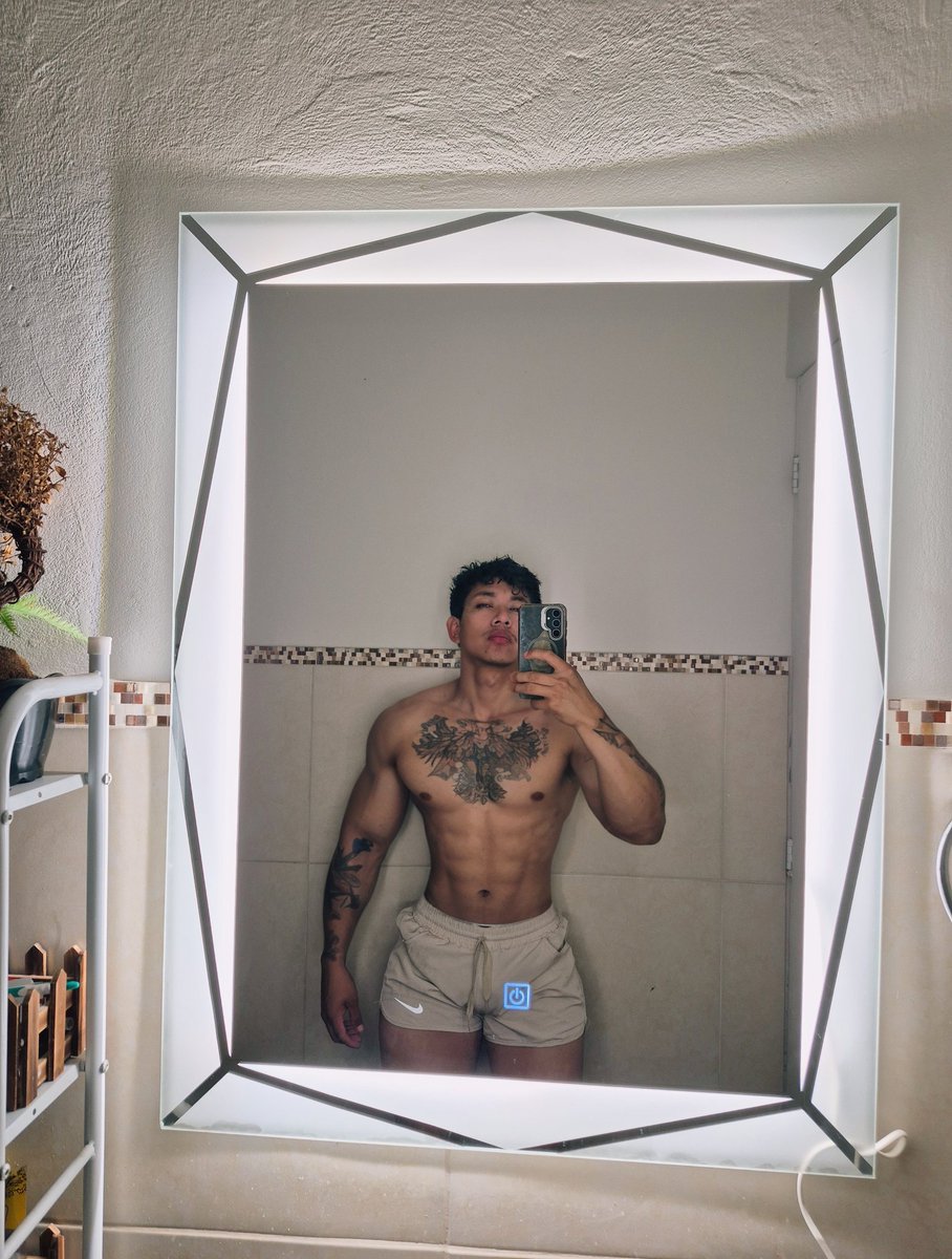 LATINBOYS tweet media