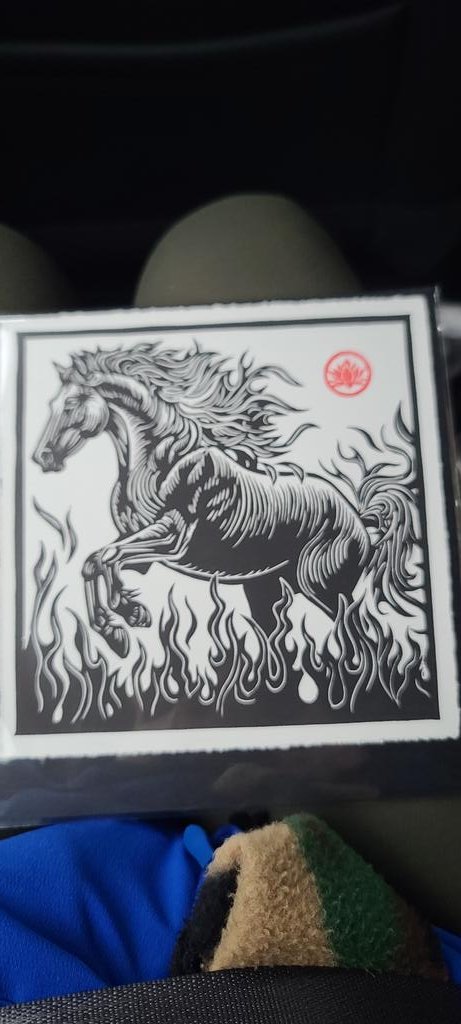 Random Art Drops tweet media