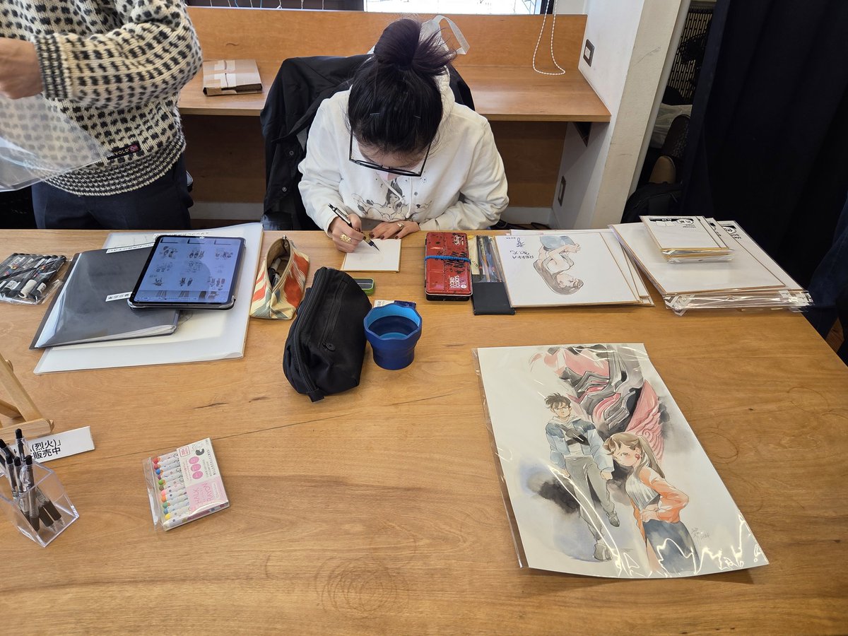 pjt_rekka 桃子先生到着してました。 ちび色紙追加で書いてくれてい