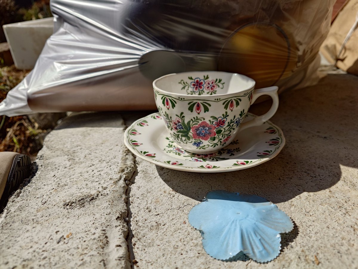 NIKKO japanの食器が出てきたけどセット物なら4000円位になる模様。て