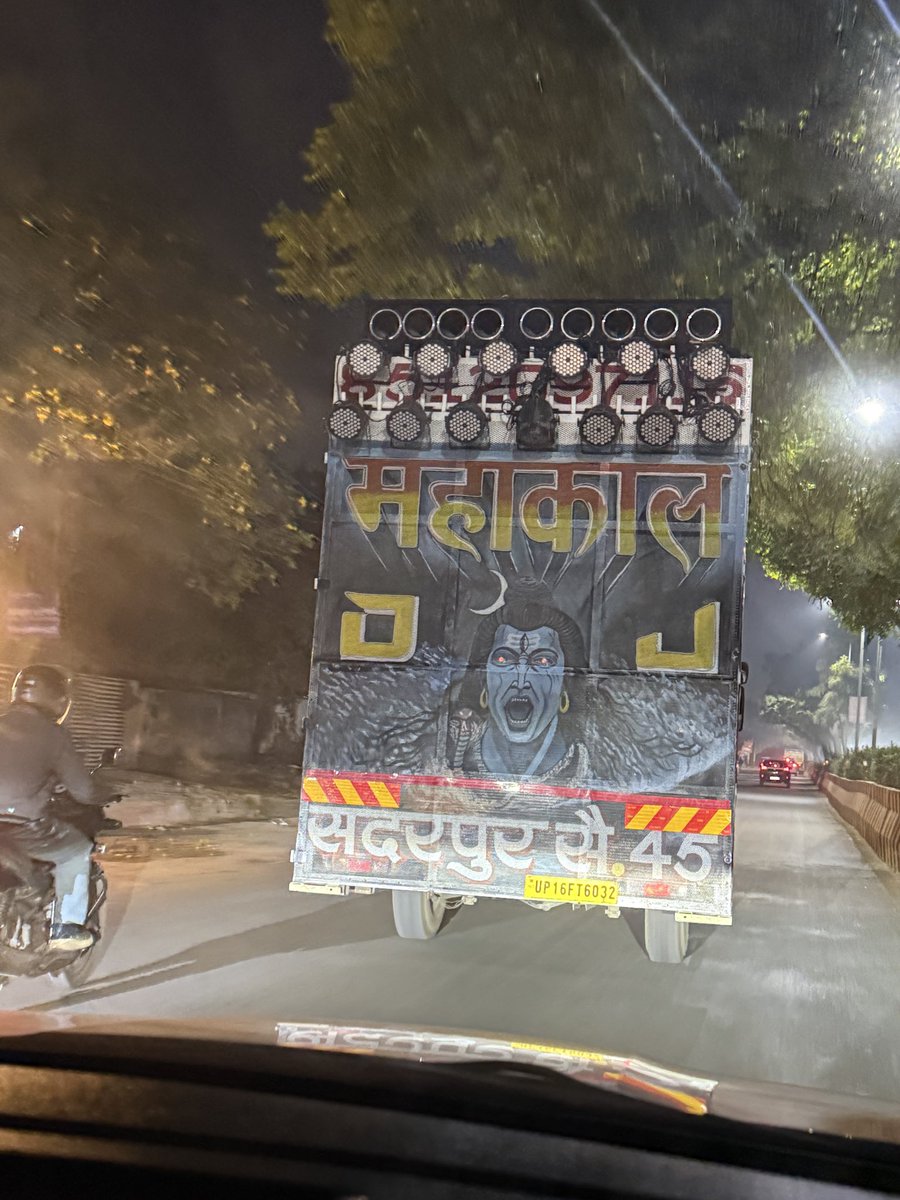 SubhashBhutoria's tweet photo. @Uppolice is this modification and nuisance allowed? Do you intend to take action against such illegal vehicles? Also, Lord Shiva’s such vicious and aggressive representation hurts my Hindu sentiments. Take some action if you may. https://t.co/22qbLyGF08