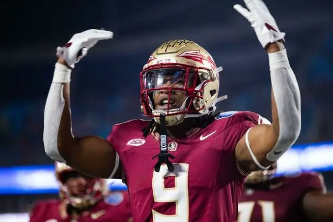 JamesLarsenPFN's tweet photo. NEWS: The Orlando #Storm are signing RB Lawrence Toafili, per sources. 

@Toafili9 played his college ball at Florida State, racking up 1,895 yards &amp; 15 TD's. Spent some time with the #Jets this past fall. 

Strong addition to the @UFLStorm's roster heading into #UFL Camp. https://t.co/jhX9dDqAVO