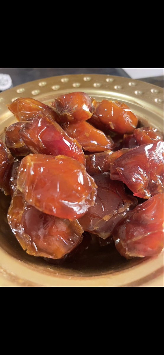 محمد الديك آل منصور(مزرعه نوادر تمور نجران) tweet media