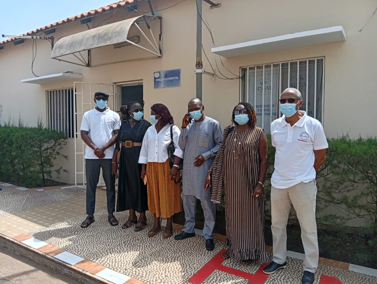 wanep_gb's tweet photo. A WANEP-GB e a Voz di Paz, em conjunto com o CTO/Fórum de Paz, efetuaram, esta quinta-feira, uma visita de solidariedade aos pacientes vítimas do incêndio ocorrido em Bafatá, atualmente evacuados para o Hospital Nacional Simão Mendes, em Bissau. https://t.co/mnFYFYKWpC