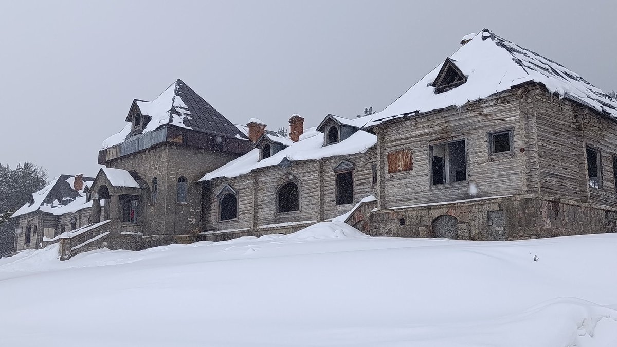 Türkiye’nin zenginliği 🌿

İnanılmaz güzel, imkan olsa restorasyon ile halka açılsa.