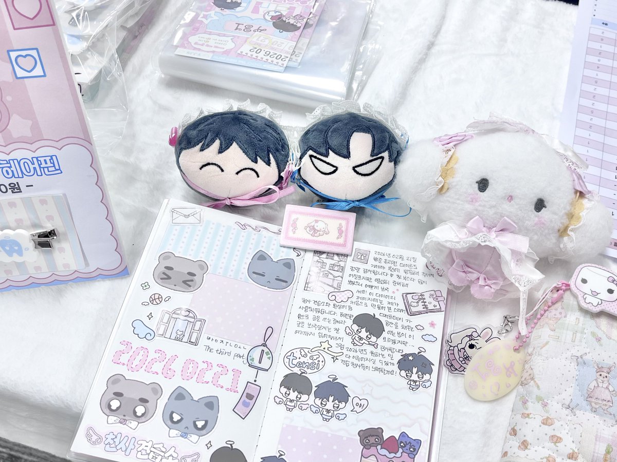 /ᐠ • ˕ •マ Ⳋ tweet media