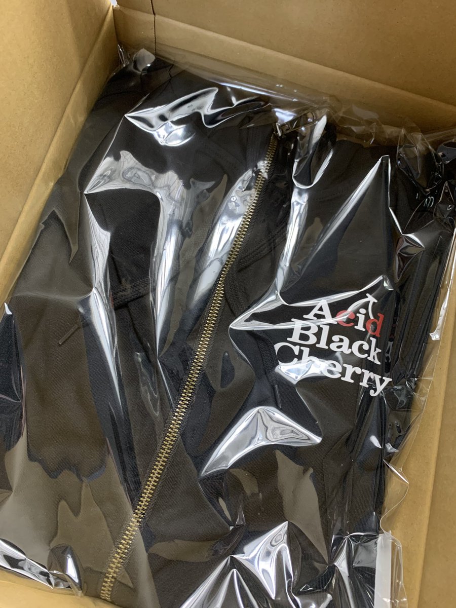 届いた🍒✨️ 嬉しい(*´艸`*)♡ 最近は忙しくて疲れ果てる毎日やけど