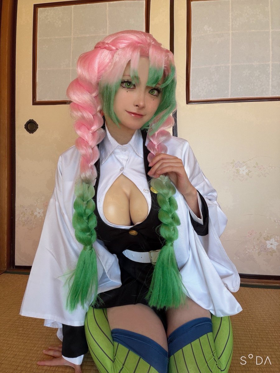 amane_cos_23's tweet photo. cosplay/鬼滅の刃

蜜璃ちゃんやってました♡♡
鬼滅コス楽しいまたやりたい💪💪 https://t.co/l8BMqs8Xvj
