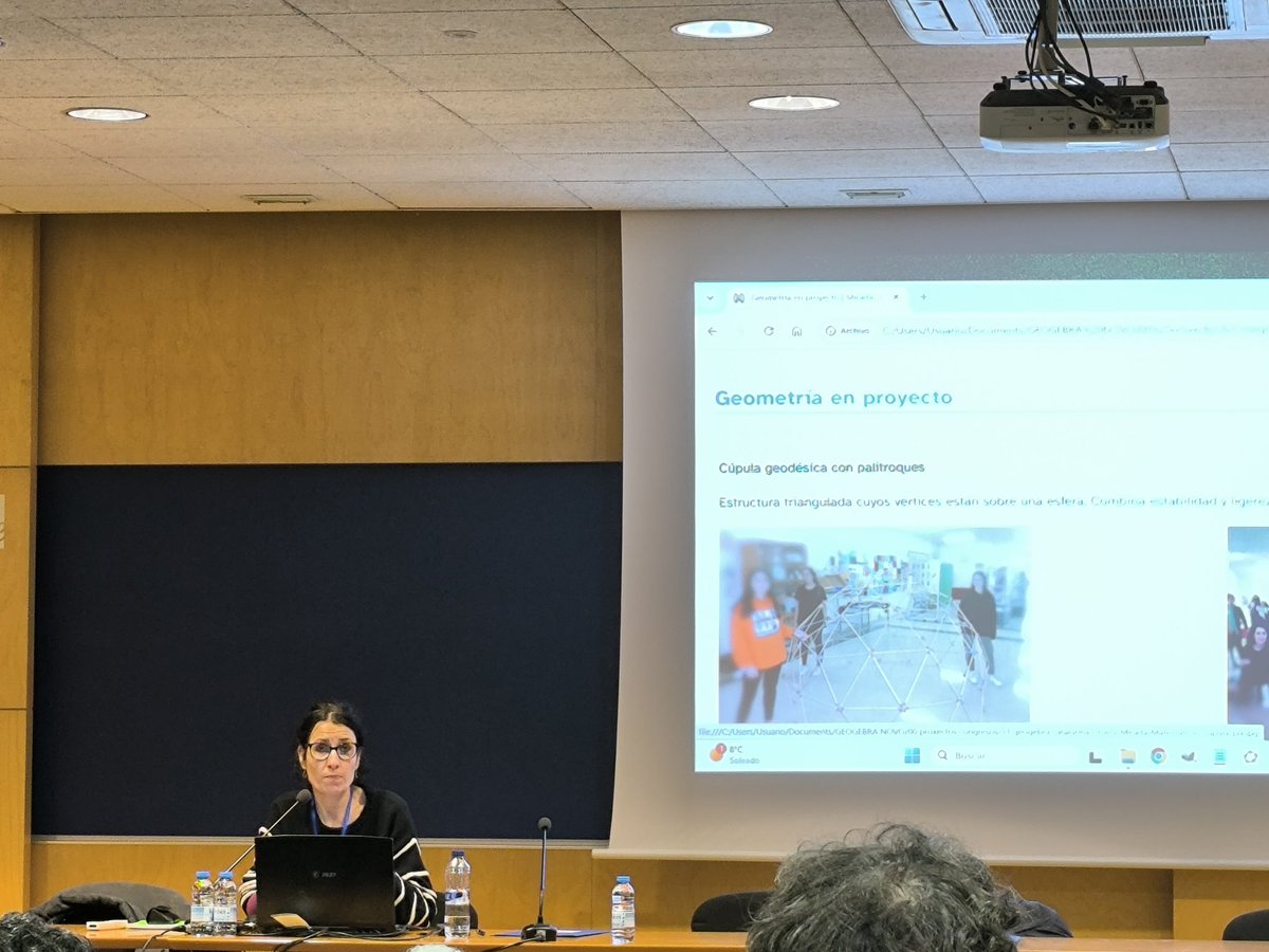 alba blasco tweet media