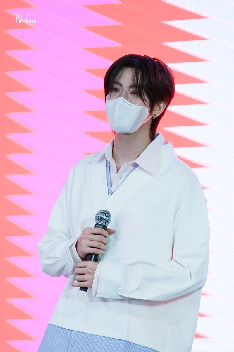 จบลงไปเป็นที่เรียบร้อยแล้วค้าบ พี่ดาราเก่งมาก ติดฝนเก่งมาก ใครเดินทางกลับบ้าน หรือไปงานที่เซ็นทรัลบางนาต่อพี่ ๆ อย่าลืมหาอะไรทางกันด้วยนะค้าบ 💚🩷

TLEFIRSTONE BENICE BIGC
#BeNicexTleFirstone

 ♡🎶#TLE_mtm #Firstone 
#TleFirstone #เติ้ลเฟิร์สวัน ♡